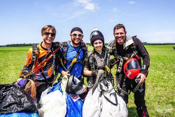 group skydiving
