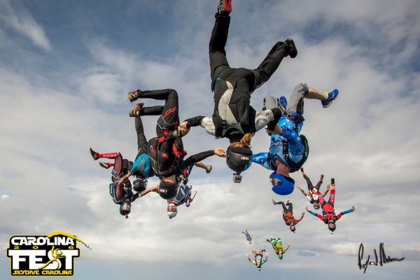 which-is-more-dangerous-skydiving-or-bungee-jumping-4.jpg