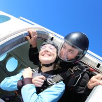 calm your nerves before skydiving