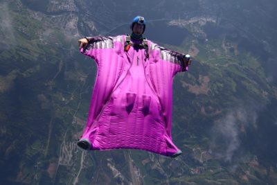what is wingsuiting skydiving